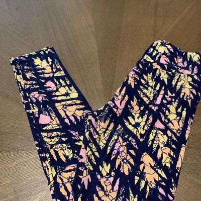 Lularoe Leggings One Size Pink Geometric Navy Blue Soft Stretchy Comfort Style