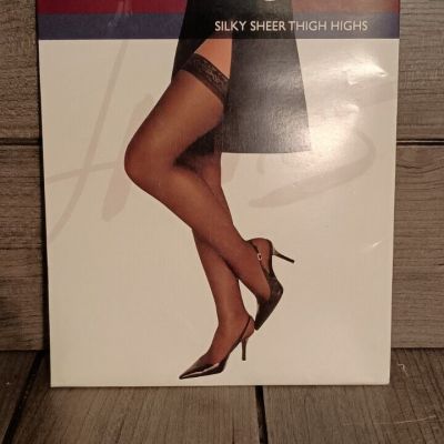 Hanes Silk Reflections Silky Sheer Thigh High Pantyhose Size EF Barely There New