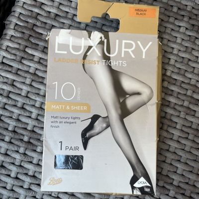 Boots Luxury Ladder Resist Tights 10 Denier Medium black  Matt & Sheer