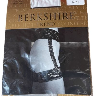 Berkshire Trend 4909 AB Lace Garter Stocking Hose White Max 5.5” 135lb