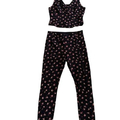 NWOT Cabi Black Floral Workout 2 Piece Set Stretch Top & Leggings Size Medium