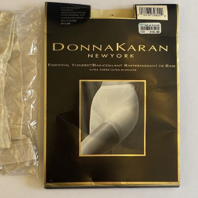 Donna Karan Essential Toners Pantyhose Sz Medium DK Palamino Nude Sheer USA